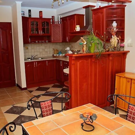 Mediterran Apartman Apartament *